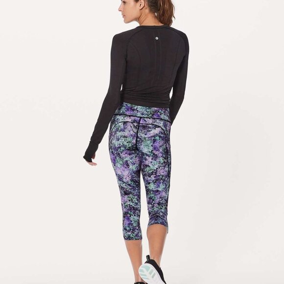 Lululemon Fast & Free Crop II Nulux 19" Vivid Vision Multi Black, size 8 - Picture 9 of 10